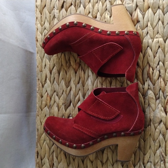 Pedro Garcià red suede studded ankle booties 37.5 - Picture 7 of 11